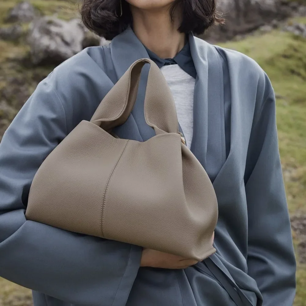 

Модельерские сумки, женские сумки со рюшами, мягкие сумки через плечо из искусственной кожи для женщин, новинка 2025 года, женский клатч с клецками