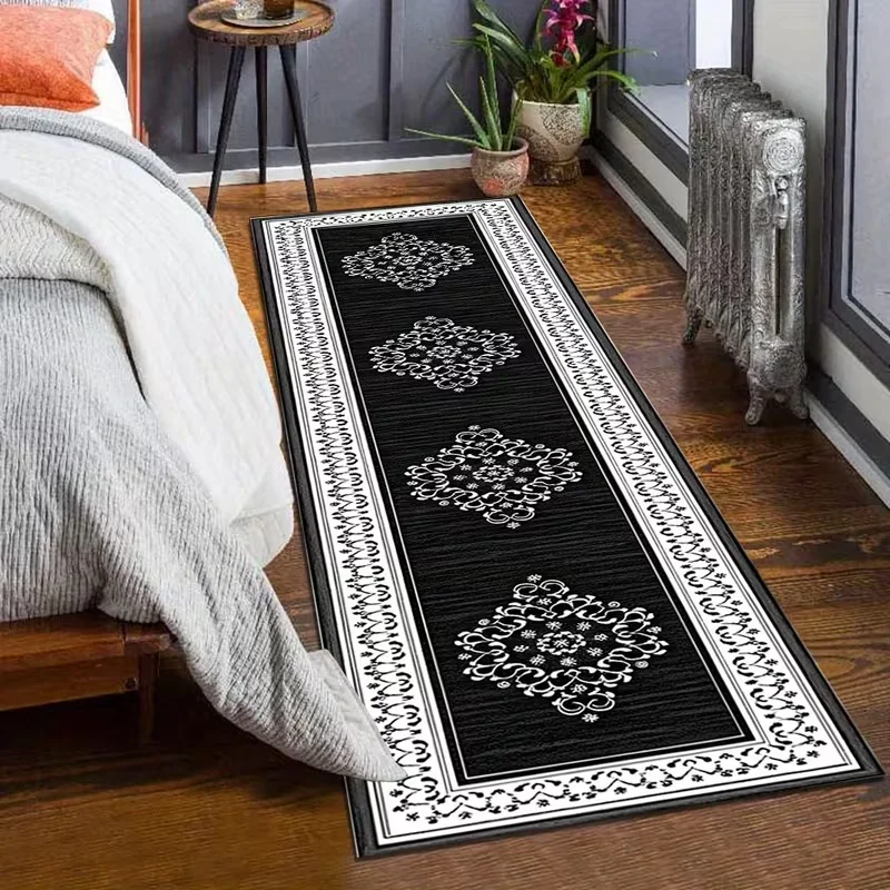 Vintage Ornate Runner Rug Black White Medallion Pattern Non-Slip Long Carpet Elegant Traditional Floor Mat for Bedroom Bedside
