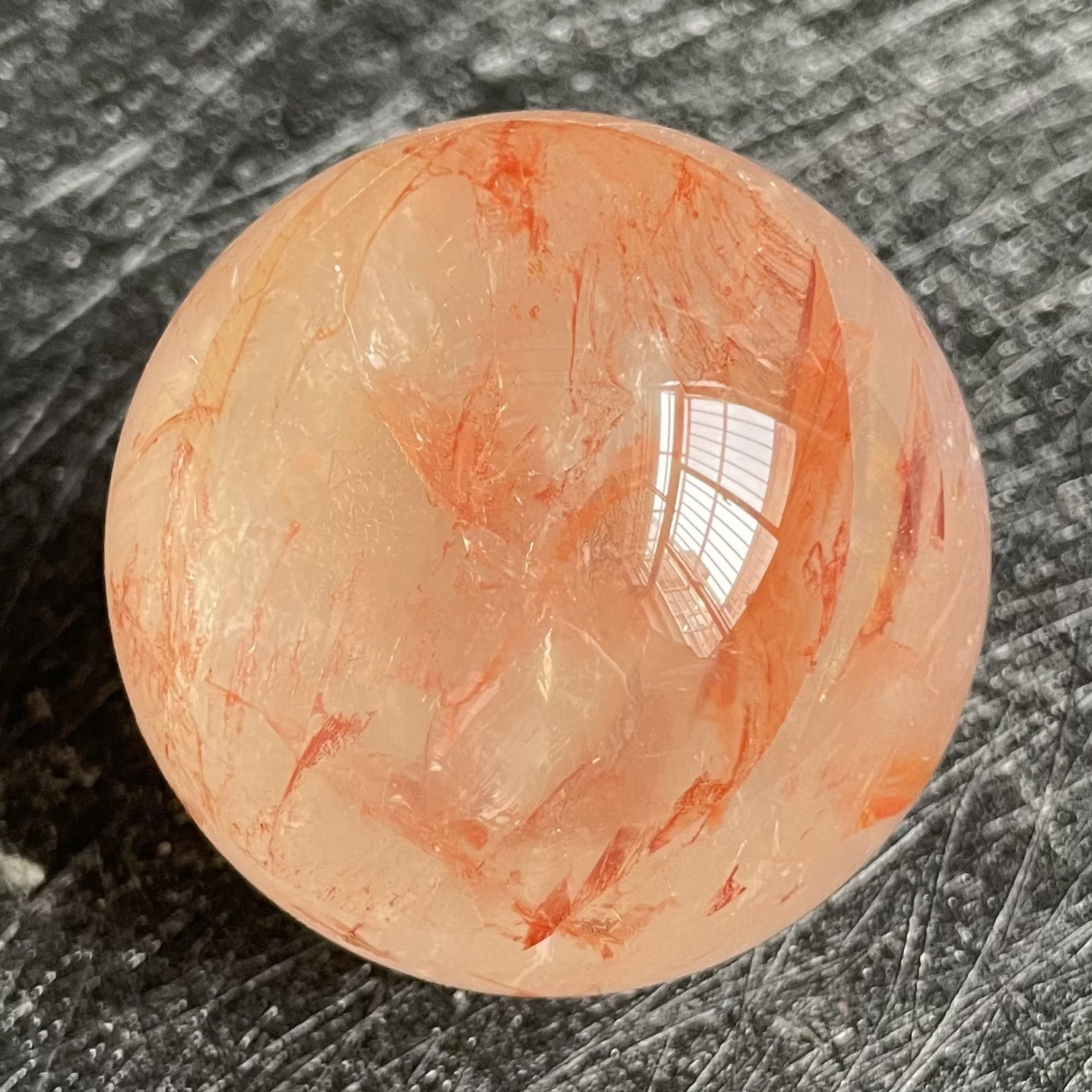 146g Natural Stone Fire Quartz Crystal Ball Rainbow Sphere Polished Rock Reiki Healing B17