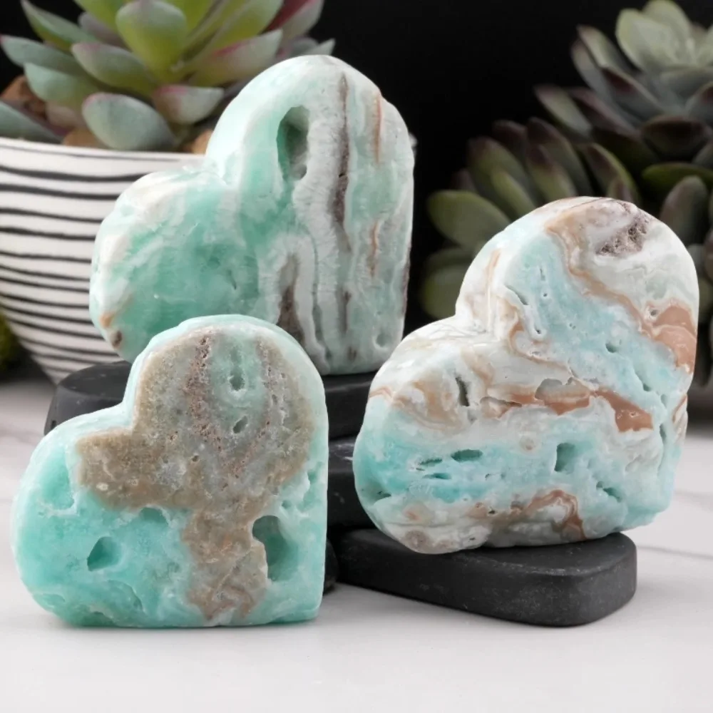 1pc Blue Hemimorphite Heart,blue color Crystal Heart-shaped, Hemimorphite Stone, Mineral Specimens, Excellent Gifts