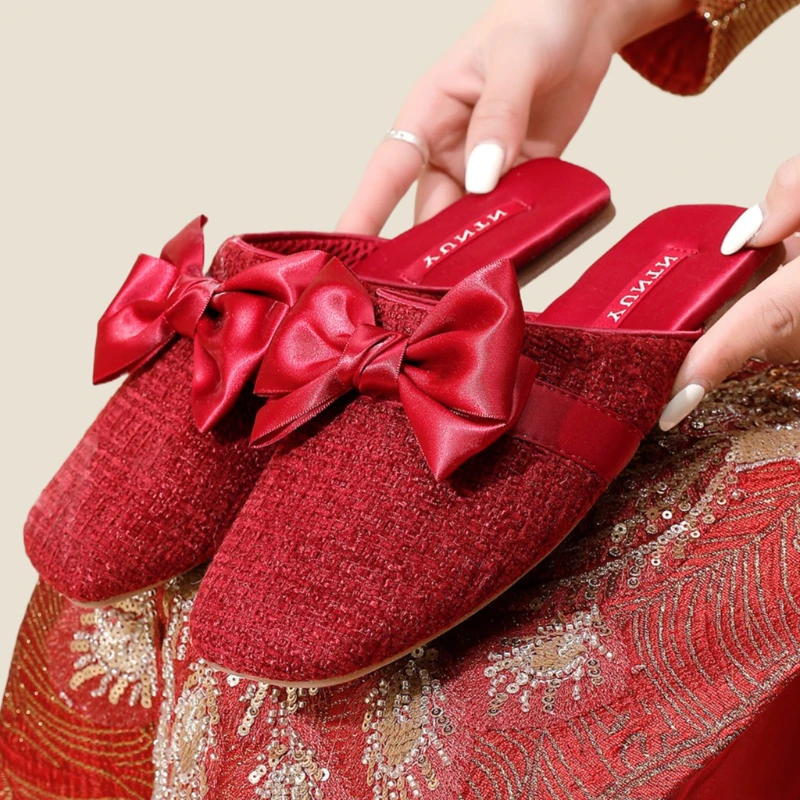 

High-quality Red Cotton Couple's House Slippers Elegant Bow-decorated Indoor Slippers Comfortable Non-slip Light Flat Slippers