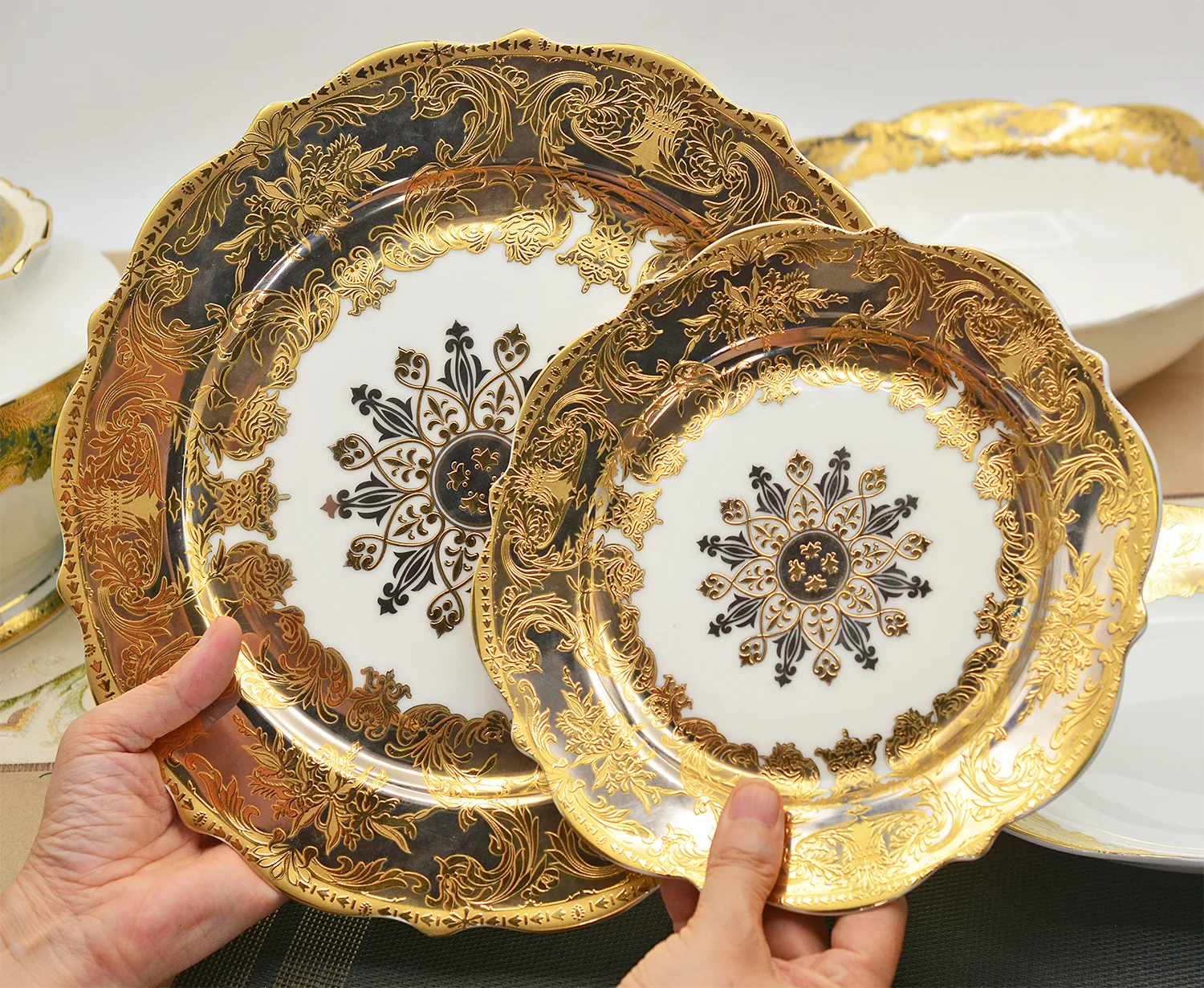 

92 bone china luxury style gold decoration beautiful pattern dishwasher safety tableware