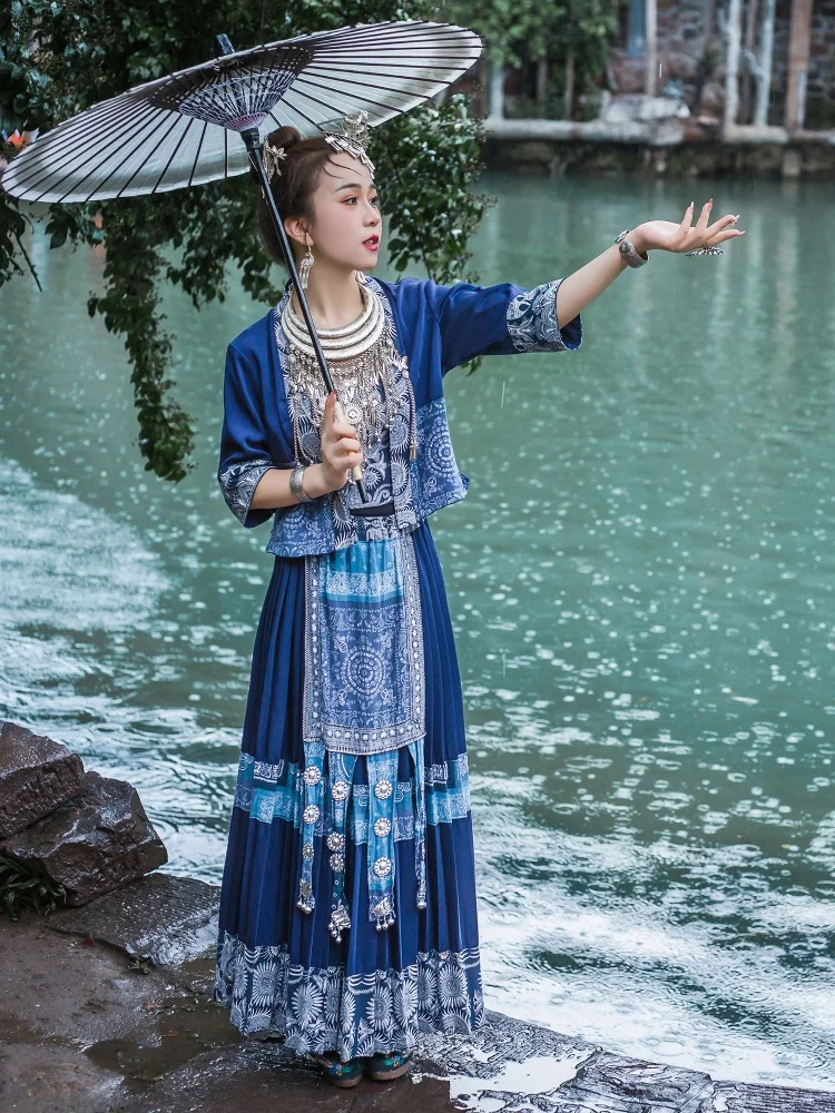 

Guizhou Miao Clothing Minority Ethnic Clothes Miao' S Girl Yunnan Dong Yao Nationality beyond the Same Style Dress