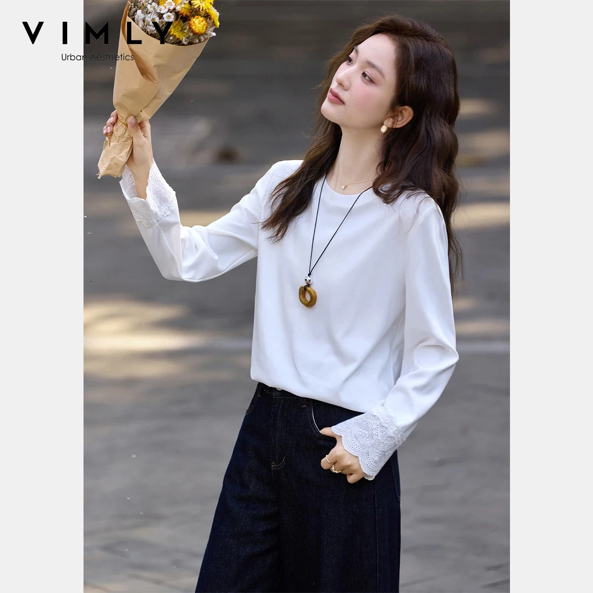 

VIMLY Women's Minimalist Cotton T-Shirt 2026 Spring New White Lace Trim Patchwork Versatile O-neck Long Sleeve Top Women A5008