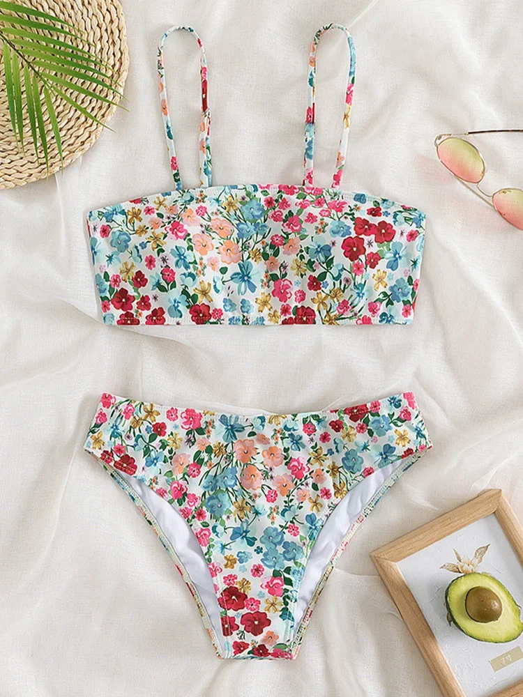 

UETEEY 2025 Новый летний купальник, комплект бикини, модное сексуальное бикини без бретелек с цветочным принтом, комплект из 2 предметов, женский разделенный купальник, пляжные бикини