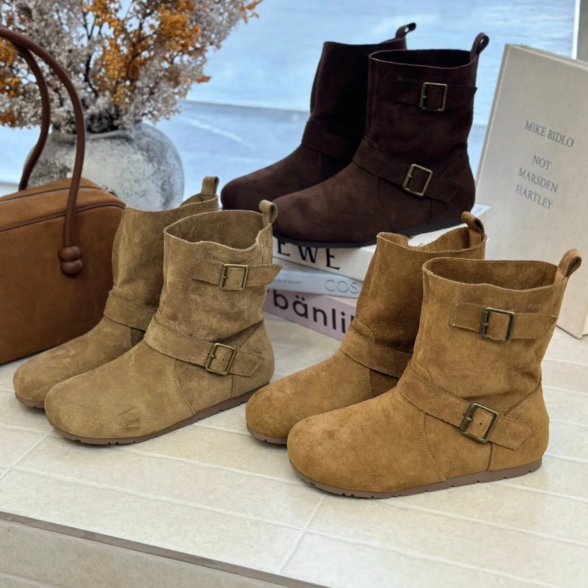 

Однотонная дизайнерская обувь с пряжкой для женщин, модные повседневные ботильоны на плоской подошве, женские осенние новые женские ботильоны из натуральной кожи