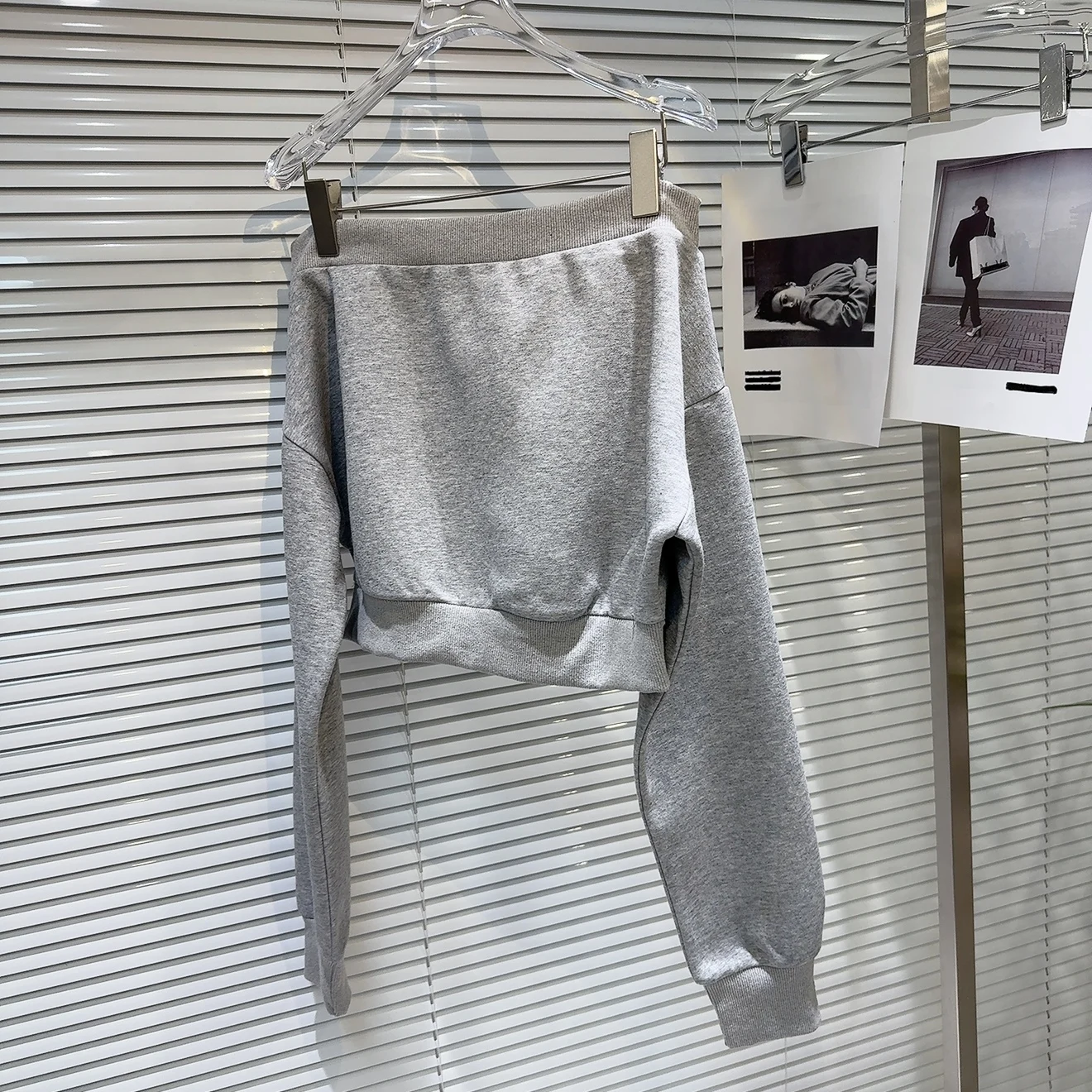 2025 Autumn New Drop Women's Sweet-Edgy Off-Shoulder Sweatshirt with Cartoon Puppy Embroidery