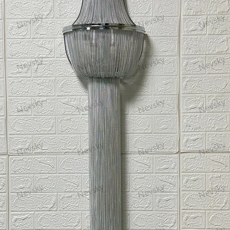 Candeeiro de parede com borlas coloridas dourado preto prateado