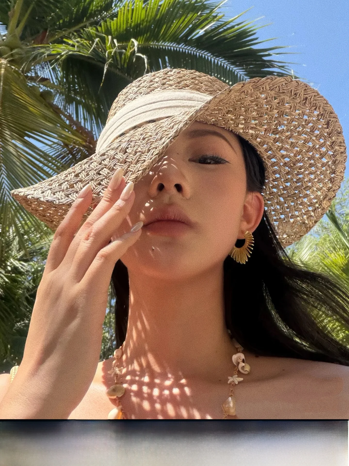 chapeau-de-paille-tresse-a-la-main-ajoure-elegant-et-decontracte-pour-femme-ideal-pour-l'ete-la-plage-et-les-vacances-respirant-reglable-a-calotte-plate