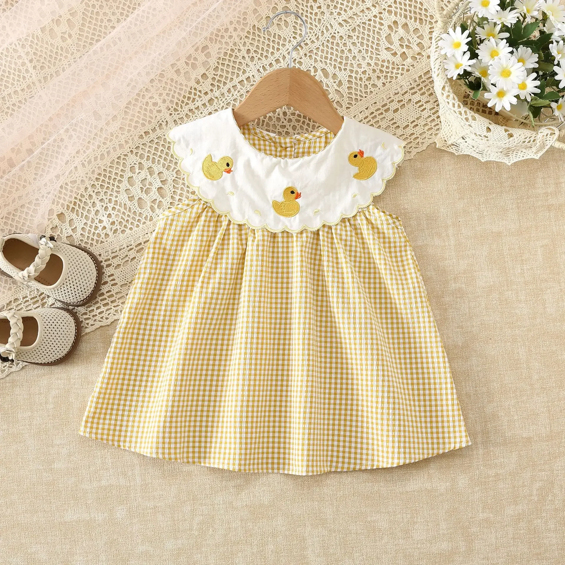 Korean Version Sweet and Lovely Baby Girl Cartoon Duck  Hanging Neck Vest Plaid Casual Dress for Children 1-5 Years Old