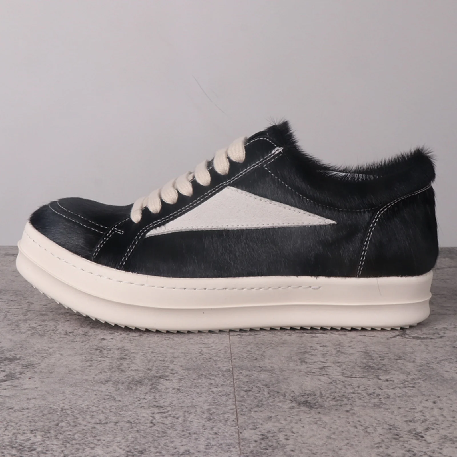 Kualitas Terbaik Sneakers kasual pria dan wanita 35-48 merk desainer kulit asli sepatu tenis Punk Goth tren rambut kuda sepatu RO