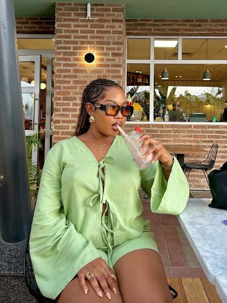 

2 Piece Sets Woman Outfit Summer Loose Fit Long Sleeve Shirt Top and Shorts Casual Elegant Green Outfit Wholesale Dropshipping
