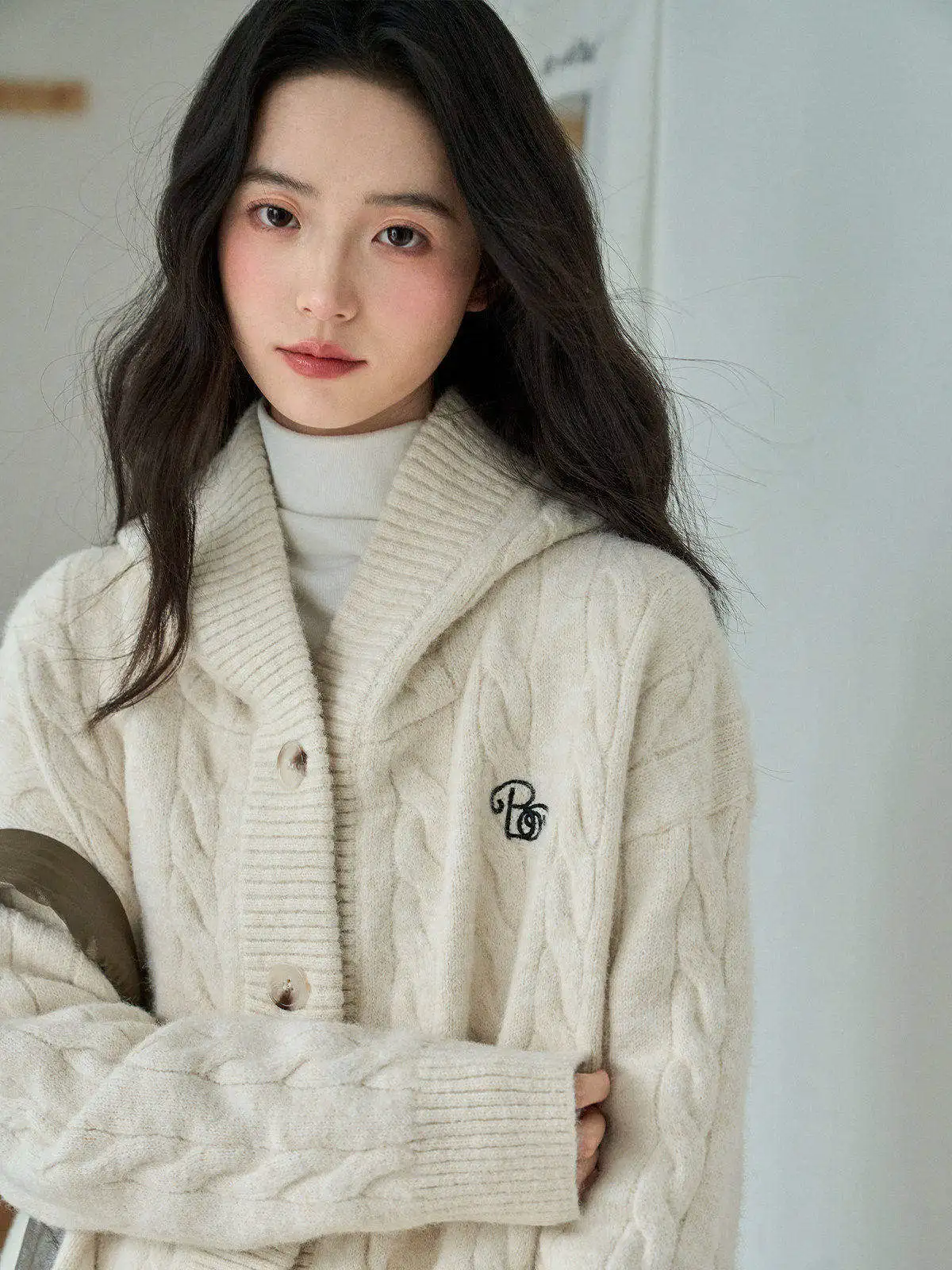 

MoZao Lazy Style Khaki Knitted Open Cardigan Sweater Women Winter Loose Slimming Thick Embroidered Outerwear Warm Cozy Knitwear