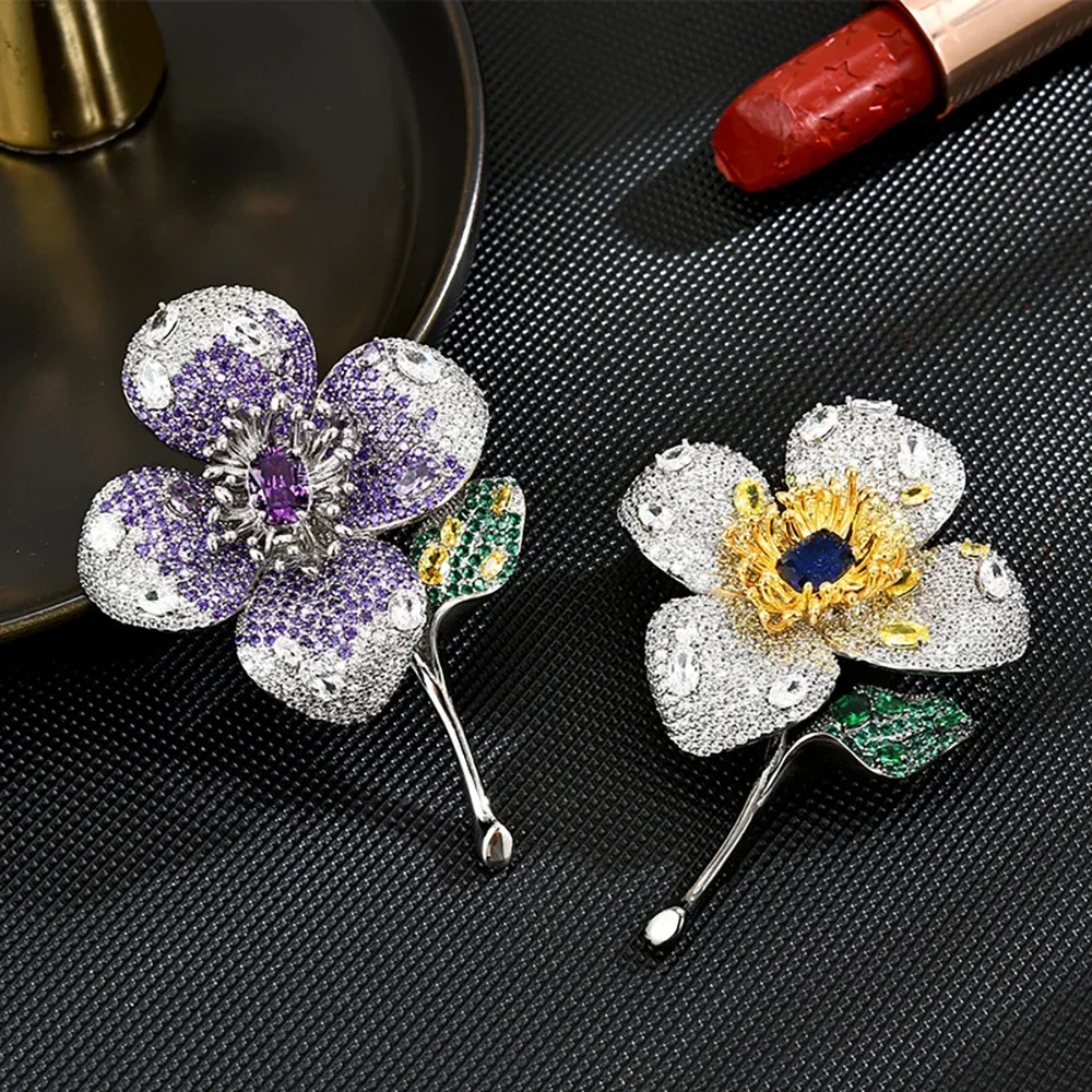 

Metal Flowers Silver Petals Brooch for Women and Pins Scarf Clip Big Flower Crystal Brooch Brooch Pin Jewelry Gifts Bouque