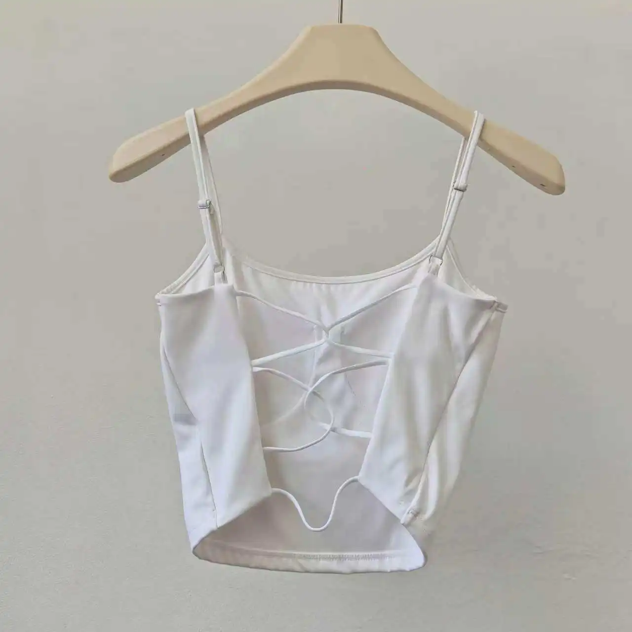 Women's Yoga Clothes with Chest Pads And Cross Straps Versatile Pilates Training Fitness Top Beautiful Back Design Sports Bra