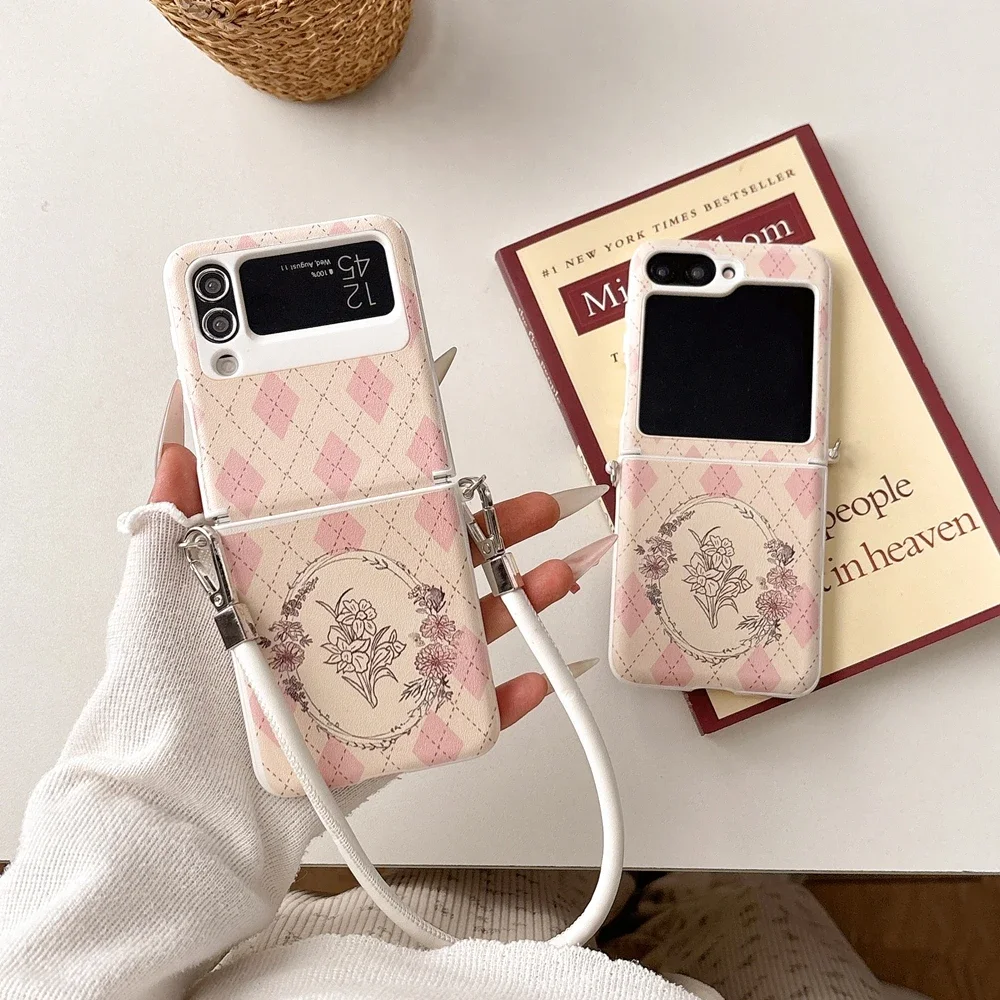 

For Samsung Galaxy Z Flip 5 Pink Flower Case Folding Phone Case For Samsung Z Flip 6 5 Flip3 Flip4 Crossbody Rope Phone Cover