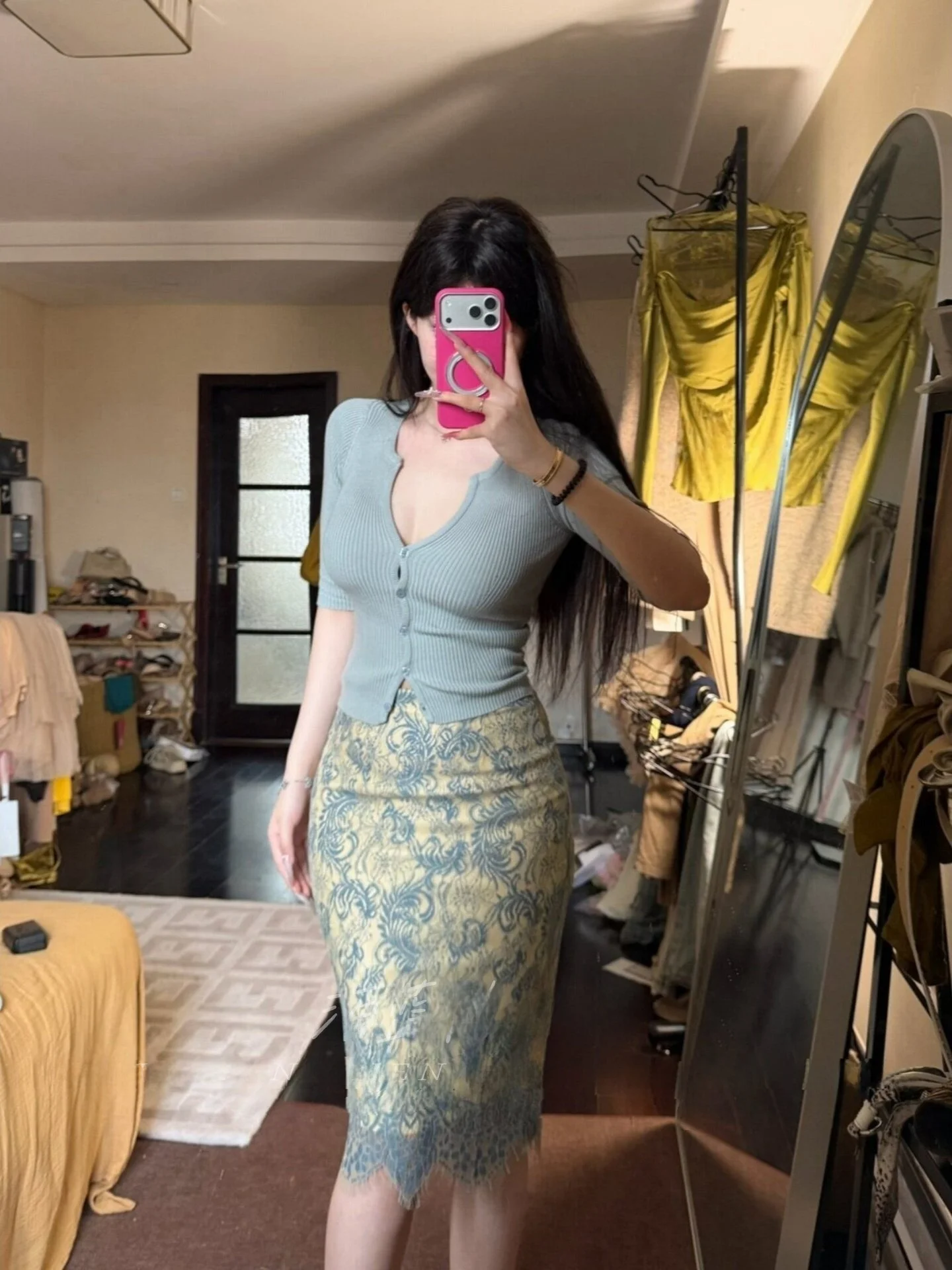 Elegant High-Waisted Lace Embroidery  Skirt Women's Slimming Bodycon Skirt Beautiful Mid-Length Wraparound Skirt