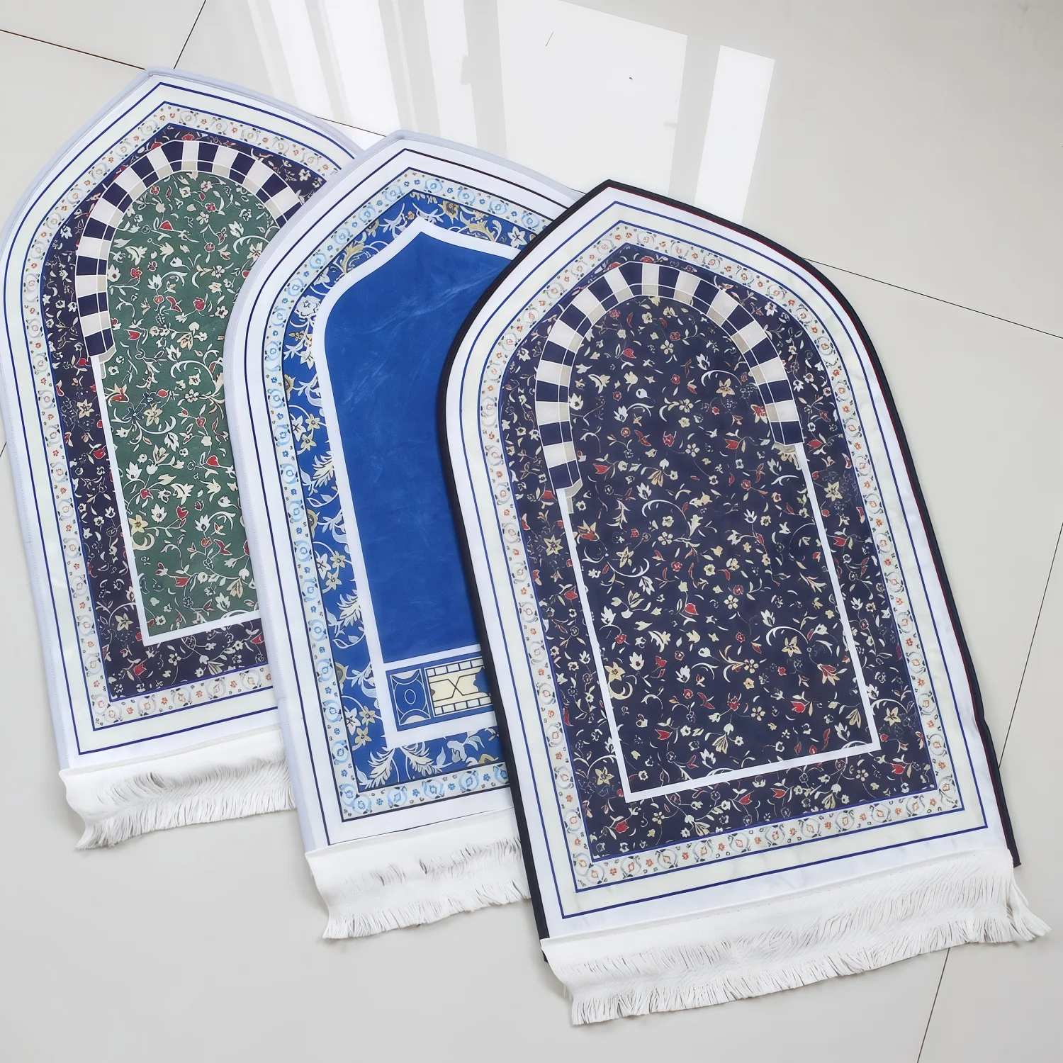 Muslim Prayer Mat Thick Soft  Rug  Travel Portable Prayer Rug Non-slip  Irregular  Prayer Mat Carpet for Muslim Carpets