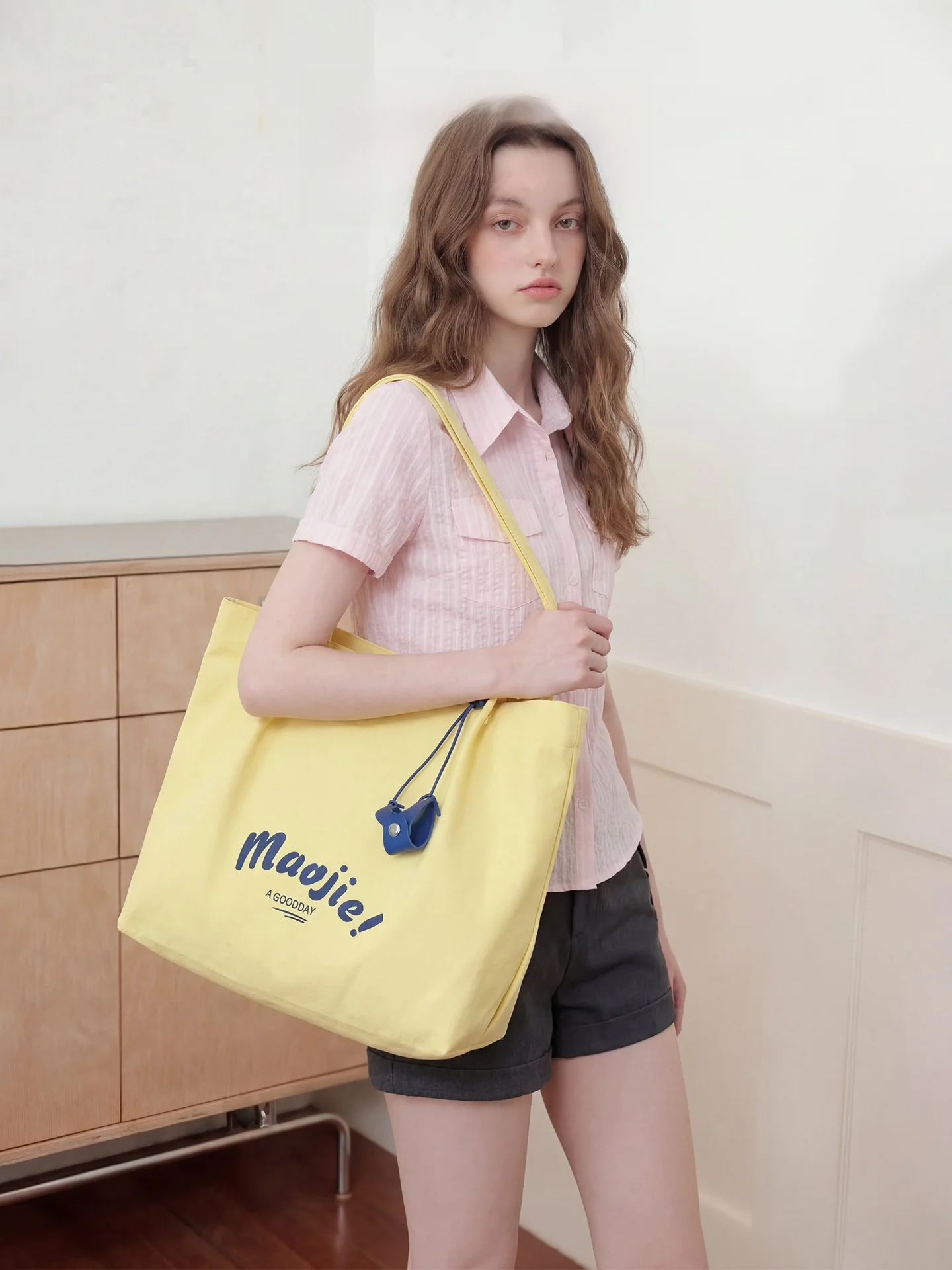 

Large Capacity Canvas Tote Bag Orange Girl Korean Lazy Style Commuter Bag Versatile Single Shoulder Handbag for Class And Work