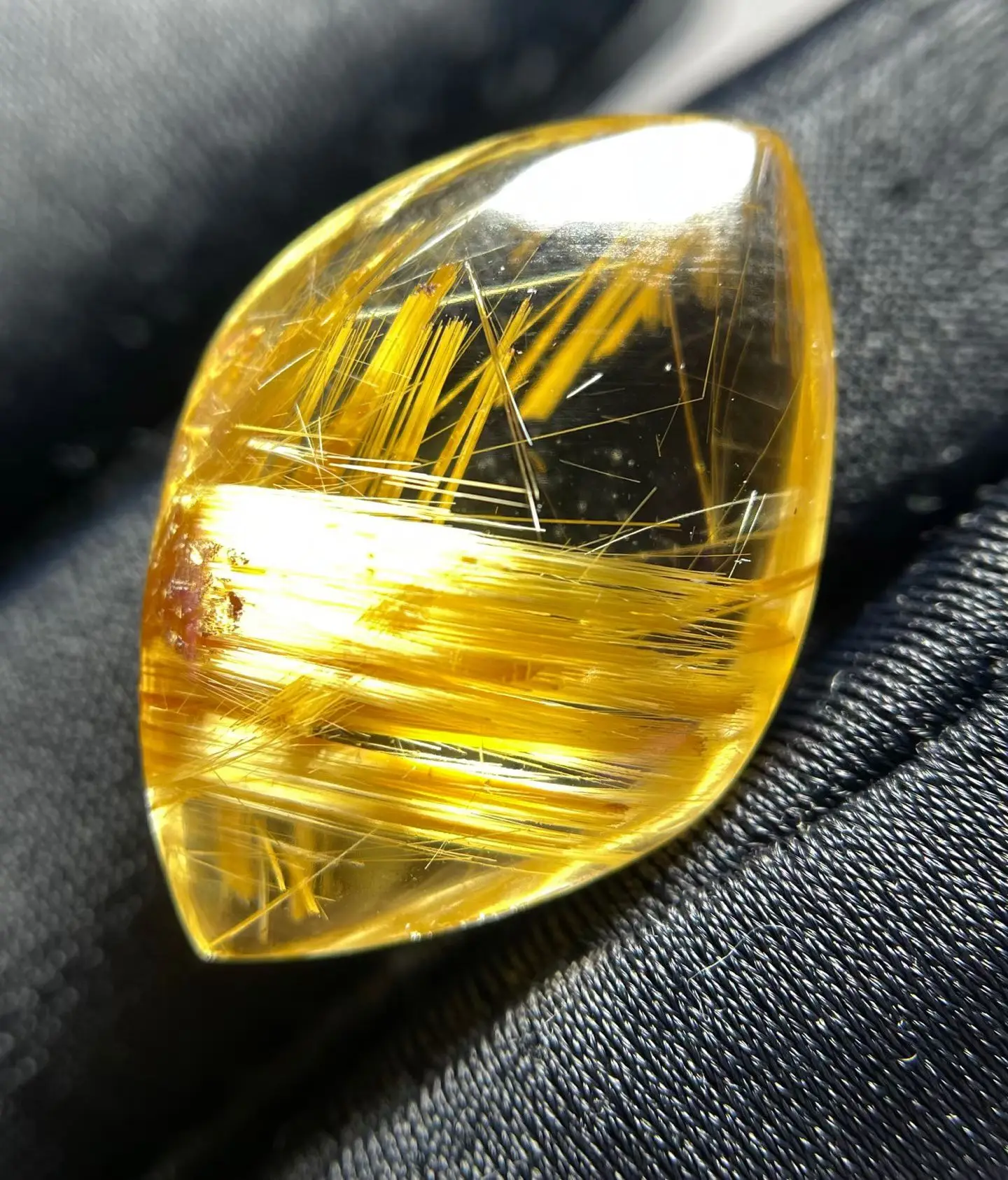 

Natural Gold Rutilated Quartz Pendant Rutilated Quartz Jewelry 24*16.2*7mm Men Women Brazil AAAAAAA