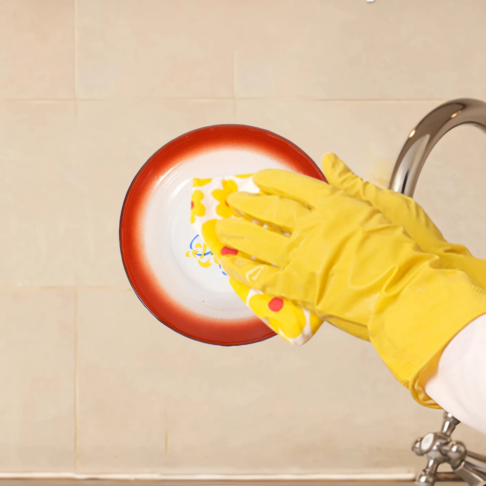 

3Pcs Retro Enamelware Plate Floral Design Red Vintage Serving Plates for Food Fruit Cake Candy Snacks Bar Restaurant Home Use