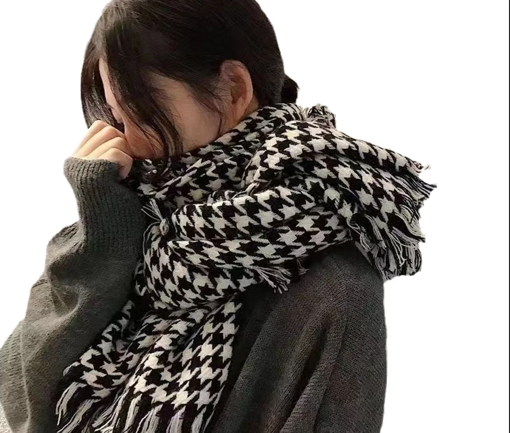 

New Arrival Autumn Winter Warm Soft Luxury Scarves Women Ladies Fashionable Thermal Shawls Tassel Knitted Checkered Scarves