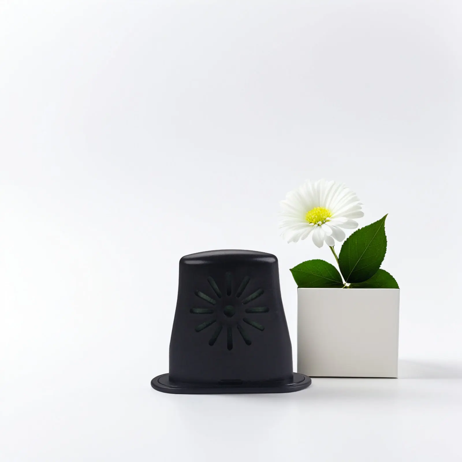 Vz01 Ukulele Humidifier Black Slow Moisture Release Leak Resistant for Ukulele Winter Protection Accessories Humidifier
