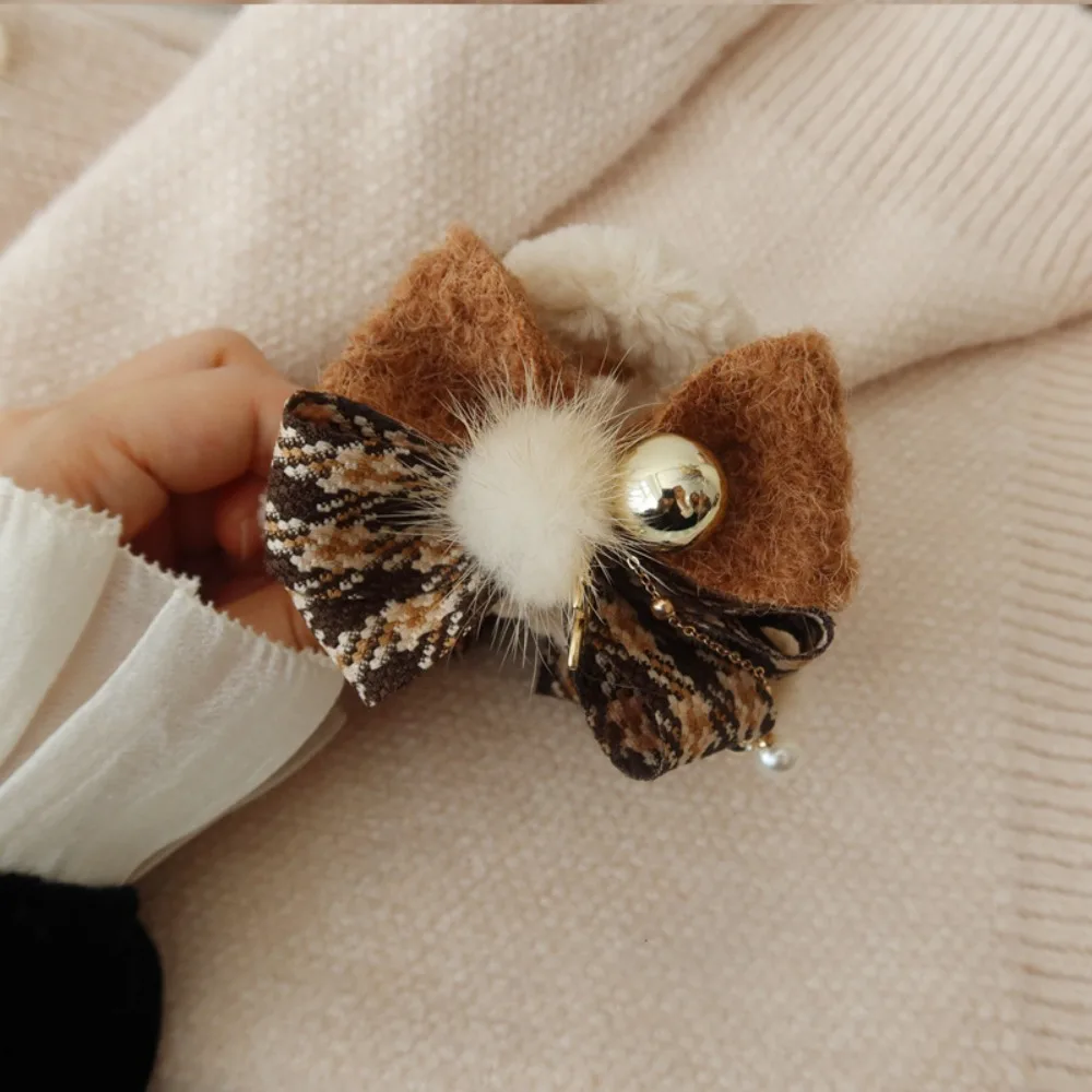 

Creative Bow Christmas Hair Claw Tassel Grab Clip Winter Plush Claw Clip Ball Headdress Christmas Shark Clip Christmas
