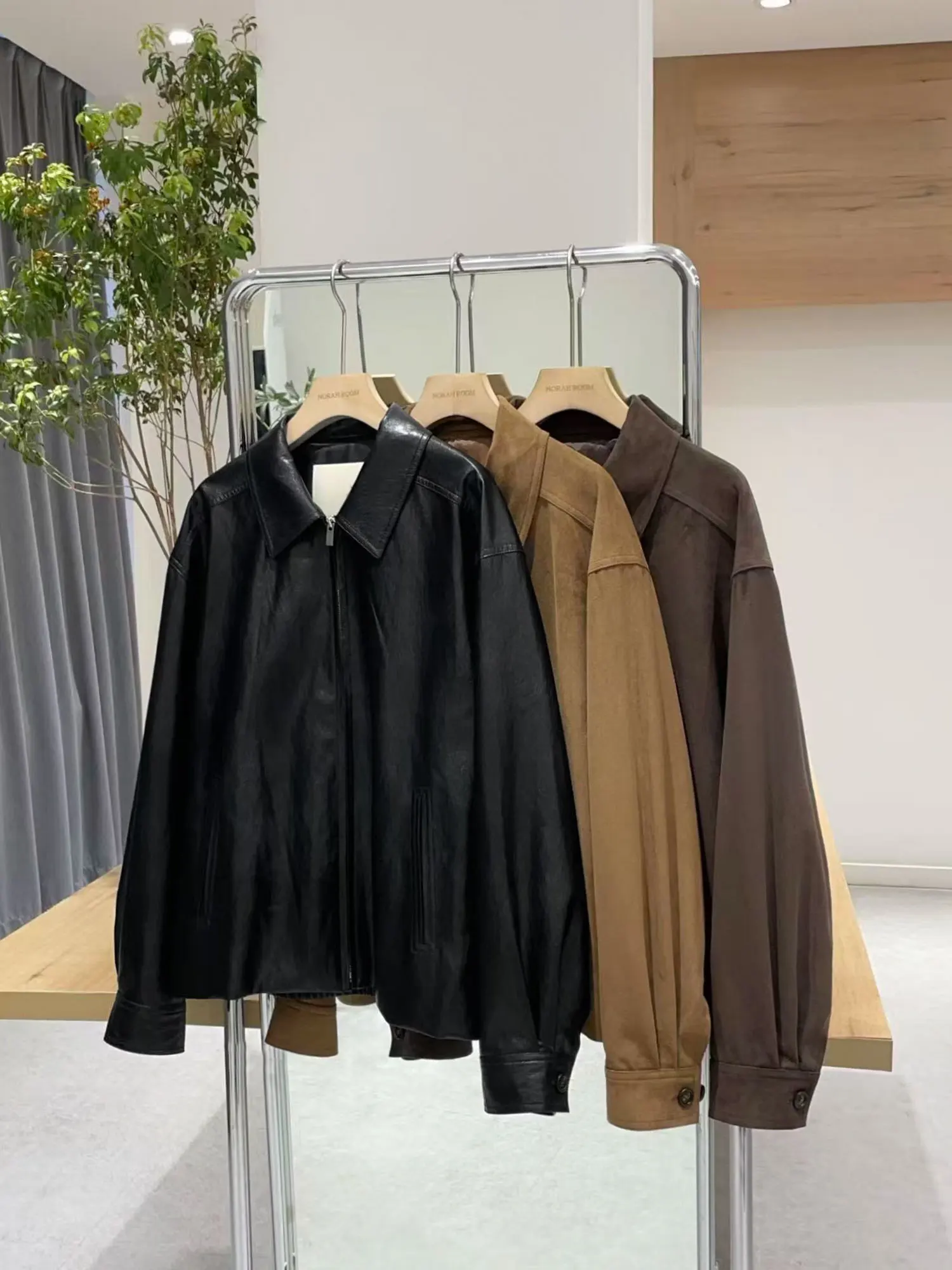   ブランド韓国製スレジッパーレザージャケット本物保証2025年秋新作ロングスリーブフリップカラー通勤スレ