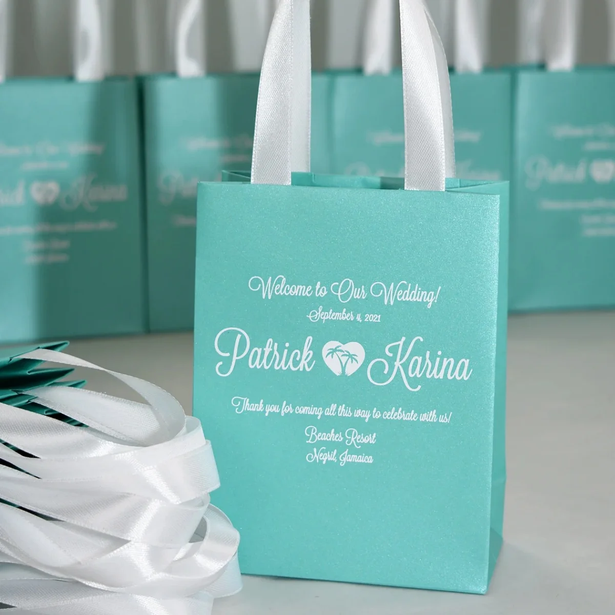 

Тропические свадебные приветственные сумки с ручками из атласной ленты, персонализированные свадебные подарки для пляжа или общества, мятные свадебные сувениры для