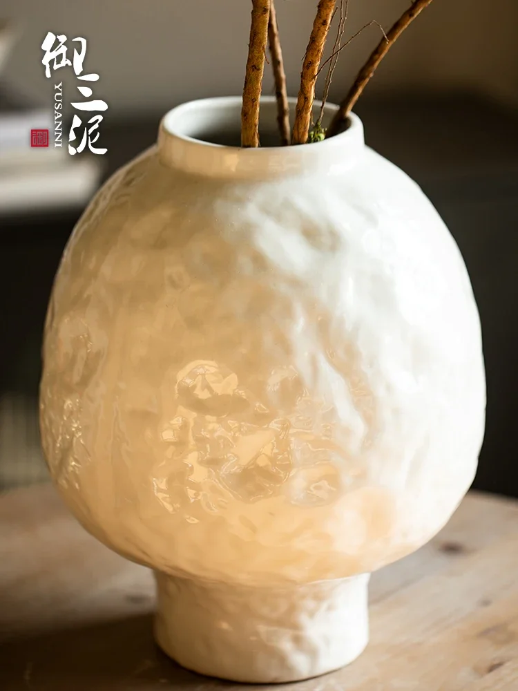 Wabi-sabi wind advanced sense dried flower utensils ceramic white simple flowers complex homestay entrance living