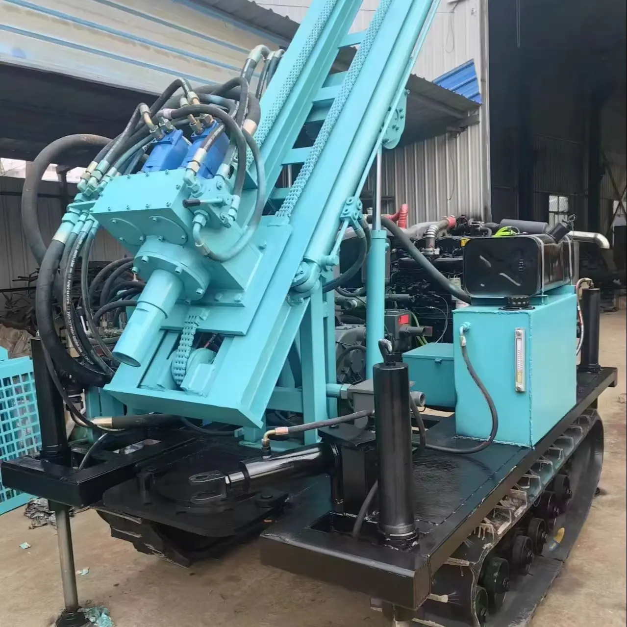 

Customized multi-mode water well drilling rig using interchangeable air-water drilling method to a depth of 300m