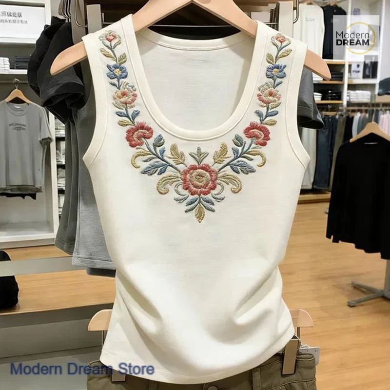 French retro design, small fresh flowers, embroidered suspenders and vests, women's summer new models with slim white tops.