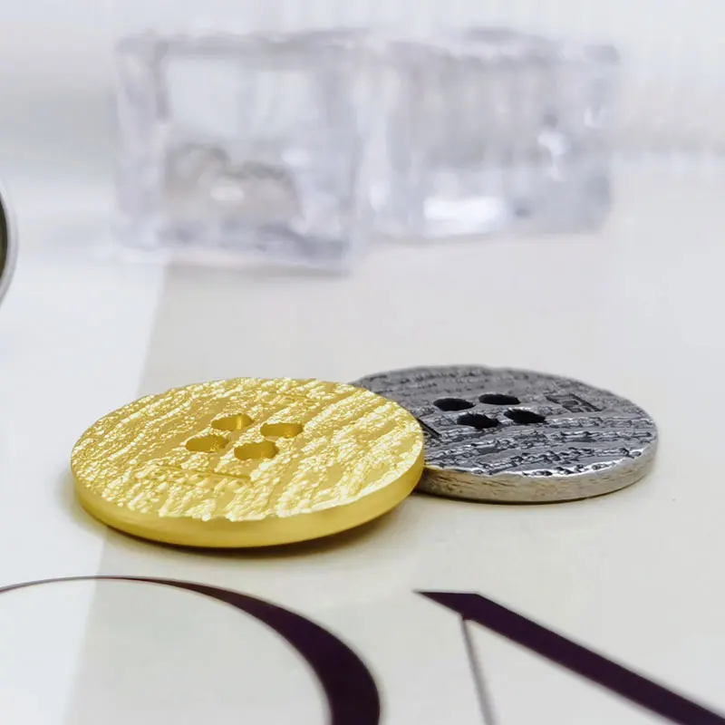 Metall 4-Loch-Knöpfe, 10 Stück, 15/18/23 mm, verschiedene Größen, Nähen, Basteln, Schaftknöpfe für Kleidung, DIY, Bekleidungszubehör, Neu – Detail 2