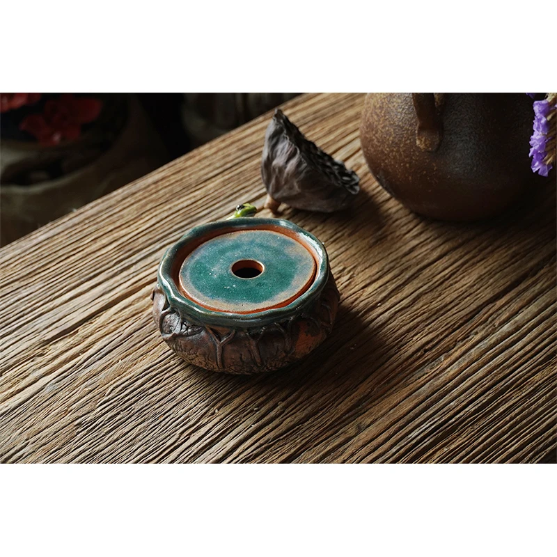 

Manufacturer customizes high-quality exquisite handmade ceramic frog Jianshui Wabi-sabi style artistic, durable