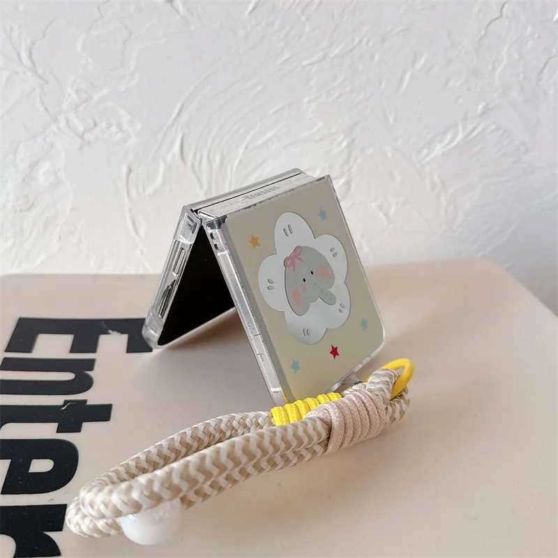 Cute Hollow Mirror Love Heart Phone Case For Samsung Galaxy Z Flip 6 5 4 3 Z Flip5 Flip6 Flip4 5G Cover with Hand Strap Cases