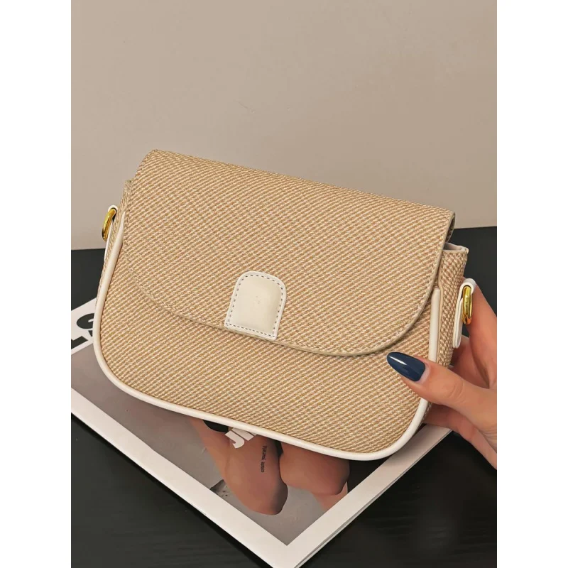 

Women's Crossbody-Bag Made Of Premium Leather Boasting Trendy High-End Paris Spacious Daily Modern Look​