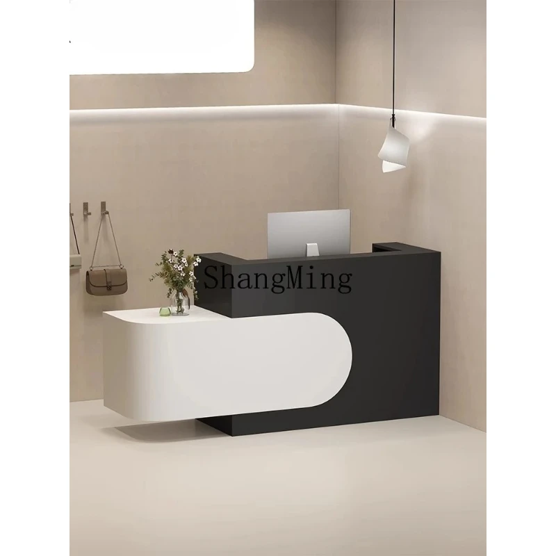 

SM Premium Sense Household's new checkout page Simple modern cream style store Clothing store Reception desk