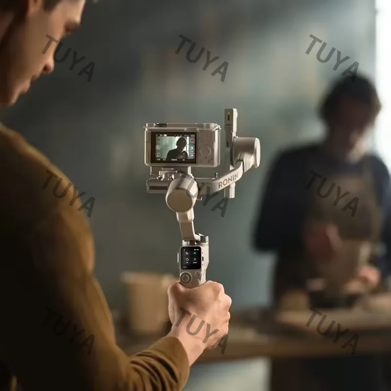 

RS 4 mini 2nd-Gen Automated Axis Locks 2kg/4.4lbs Payload for Camera and Phone original brand new in stock