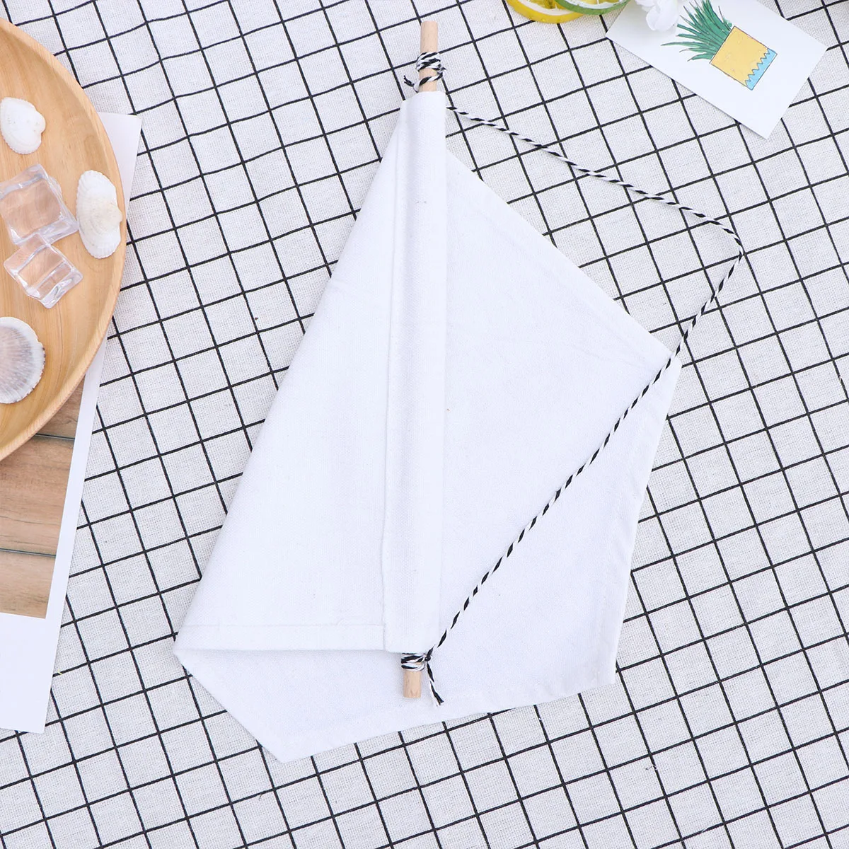 

2 Pcs Wall-hung Brooch Display Hanging White Blank Banner Pennant Flag Pin Decorate