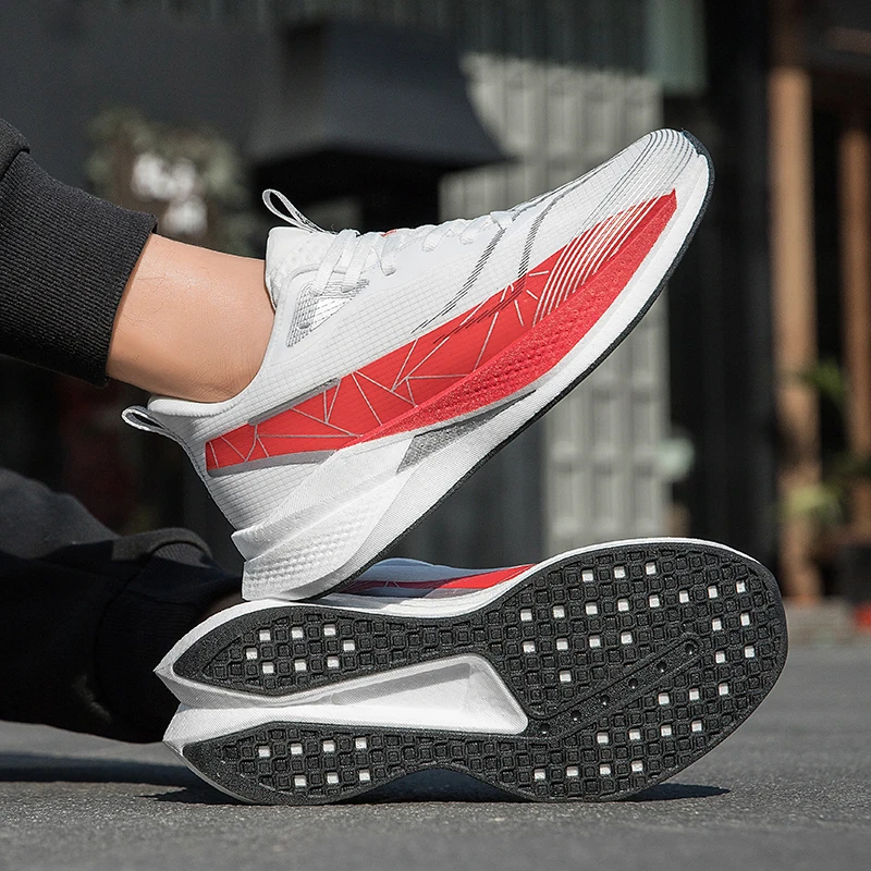 2026-馬年新赤ウサギ-9pro-ランニングシューズ超ソフトカーボンプレートスポーツレジャー衝撃吸収弾性学生靴