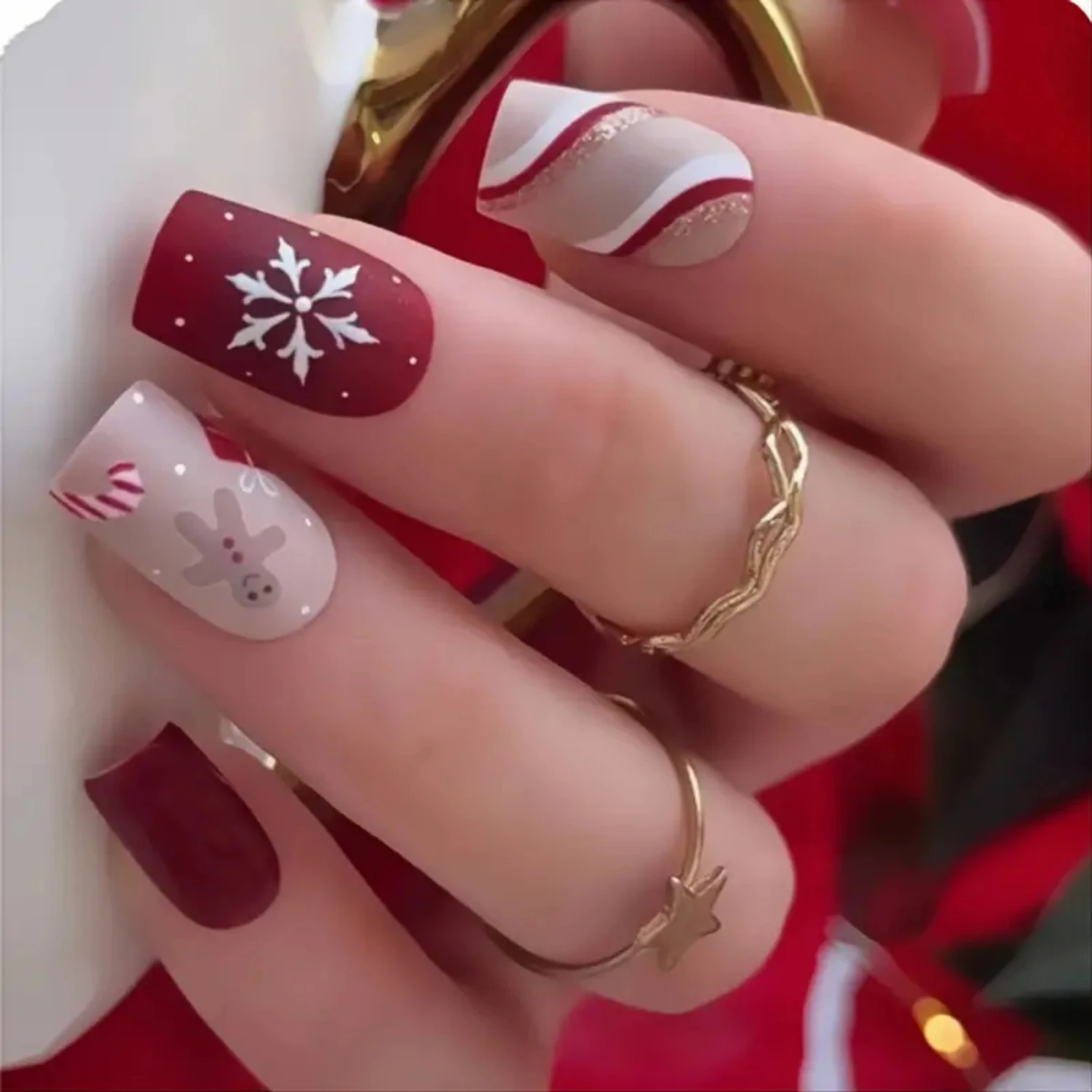 

Shimmering Christmas Red Snowflake Square Acrylic Full Cover False Nail Accessory for Women - 24Pcs Glossy Glue On Nails for Gir