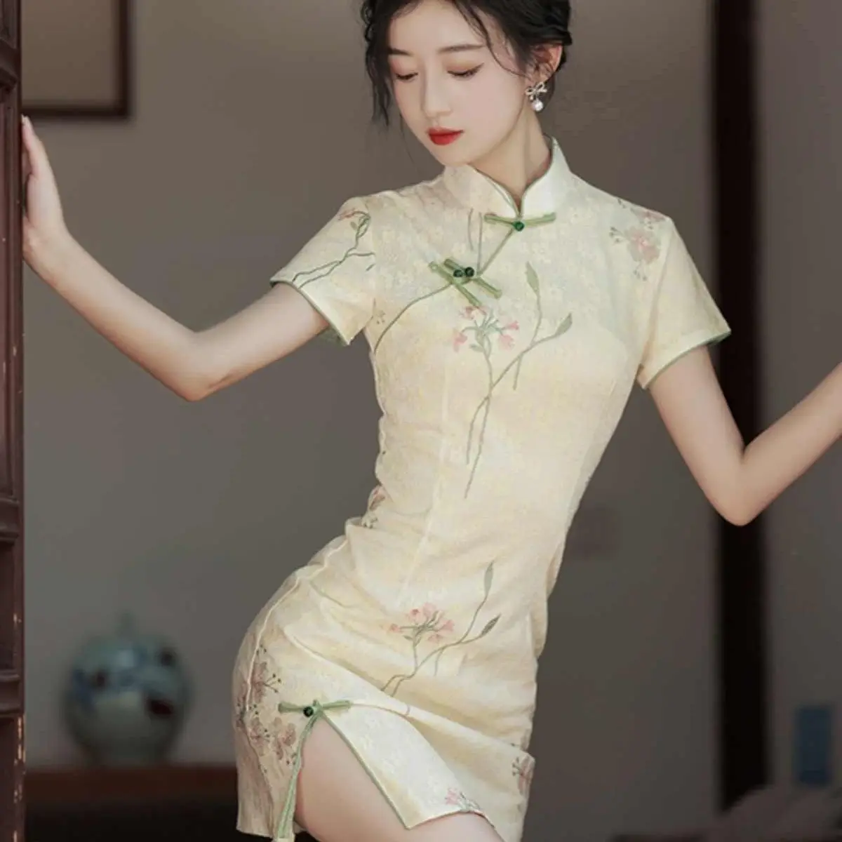 فستان تشيباو الصيني الحديث الصغير، صيف 2025 شيونغسام ويند، فستان للفتيات الصغيرات على الطراز الوطني ملابس شرقية للنساء #1