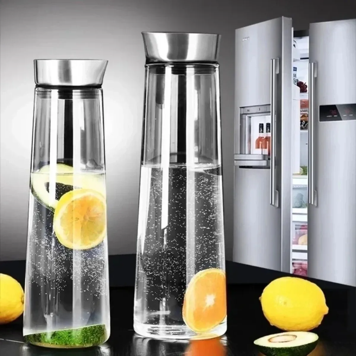 

Glass Water Pitcher 1.5L Borosilicate Carafe with Lid Heat Resistant Leakproof Jug for Iced Tea Juice Coffee Fridge Use