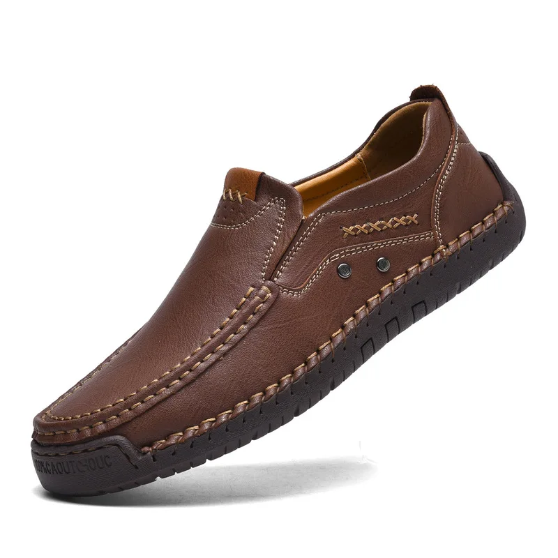 Hollow-out hand-stitched men's shoes, outdoor casual slip-on flat leather shoes, low-top large-size loafers