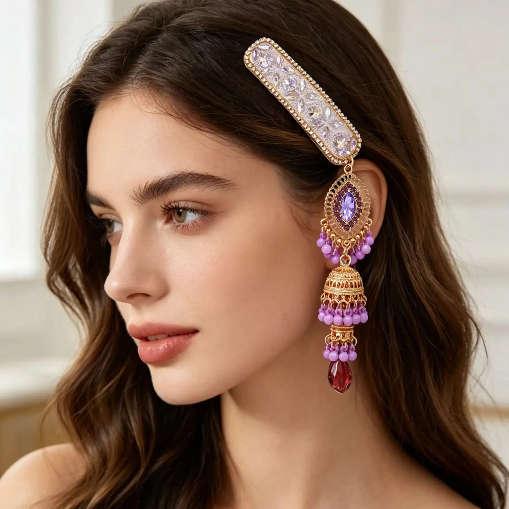 Bohemian Style Bell Pendant Rhinestone-Embellished Hair Clip Daily Light Retro Style Travel And Vacation Jewelry