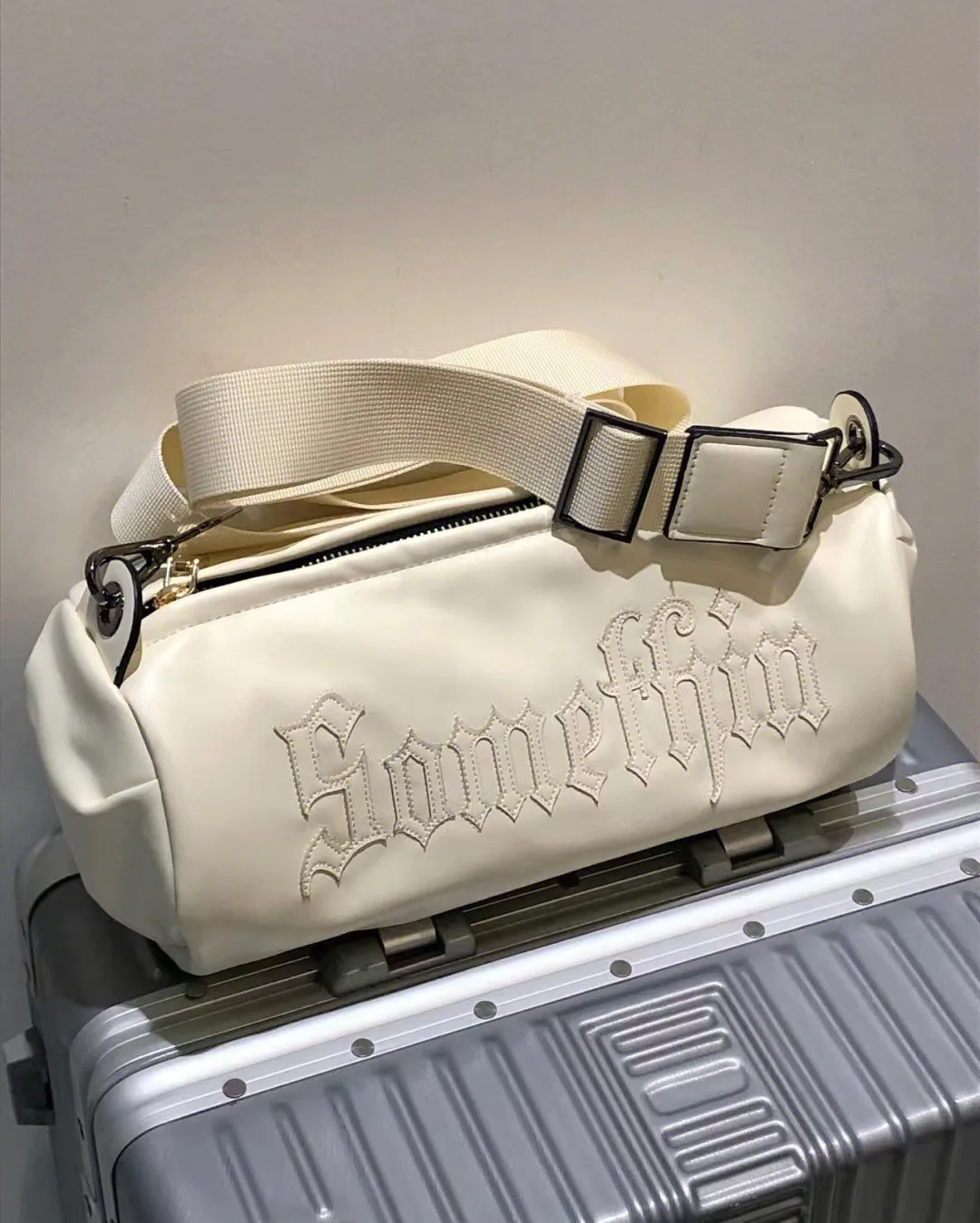 JIAERDI Harajuku Letter Pattern Y2k Bag Women 2023 Gothic Casual Cylindrical Handbags Female Vintage White Crossbody Bags Chic