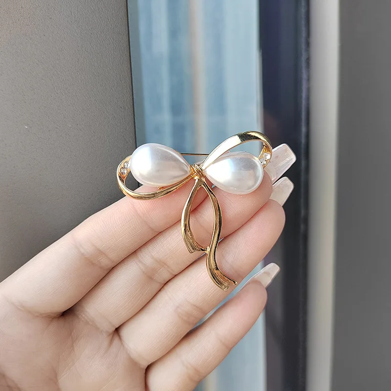 Fashion Bow Brooch For Women Luxury Pearl Brooch For Girls Clothes Accessories Fine Jewelry Party Gifts