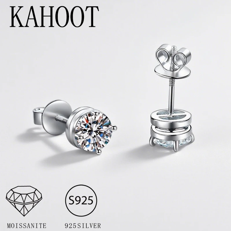 

Пара простых мужских и женских парных серег с муассанитом из серебра 925 пробы с четырьмя когтями, подходящих для повседневного ношения и брака.