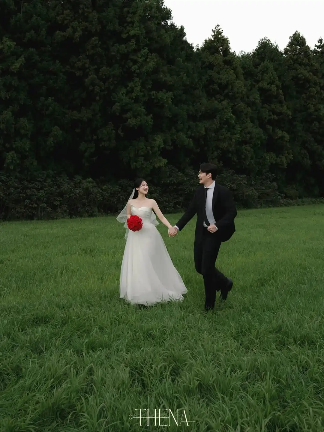 화려한 공주 한국 연인 웨딩 드레스 라인 새틴과 튤 댄스 파티 드레스 민소매 웨딩 파티 드레스 맞춤형